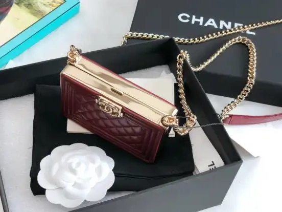 Firstbag Ru MINAUDIERE BOY CHANEL 0606